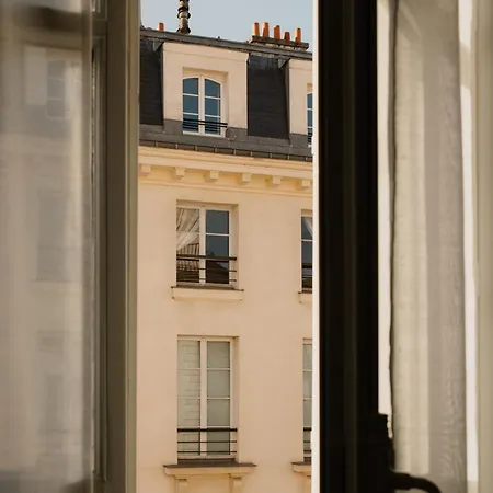 Hotel Bourgogne & Montana 4*