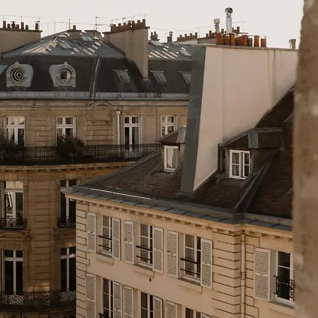 Bourgogne & Montana Hotel 4*