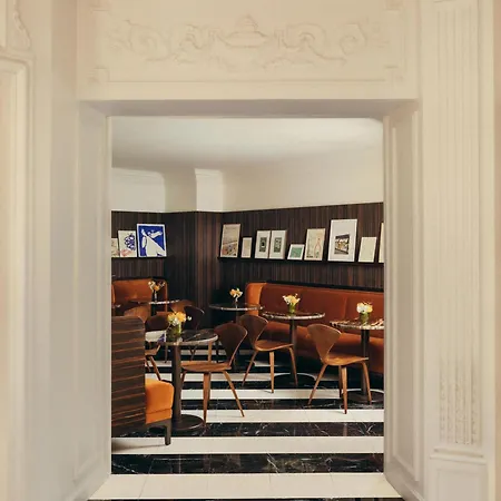 Bourgogne & Montana Hotel 4*