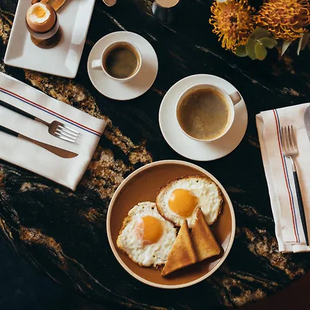 Bourgogne & Montana Otel 4*