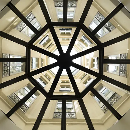 Otel Bourgogne & Montana Paris