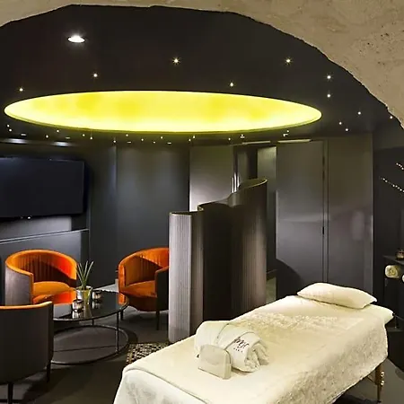 Bourgogne & Montana Hotel
