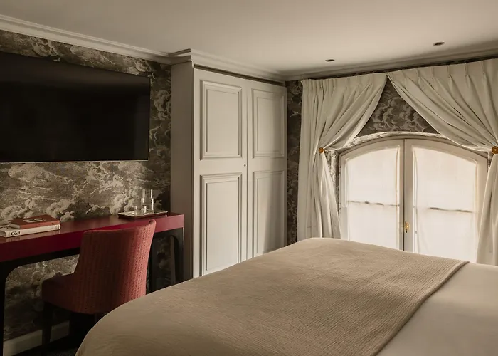 Bourgogne & Montana Hotel