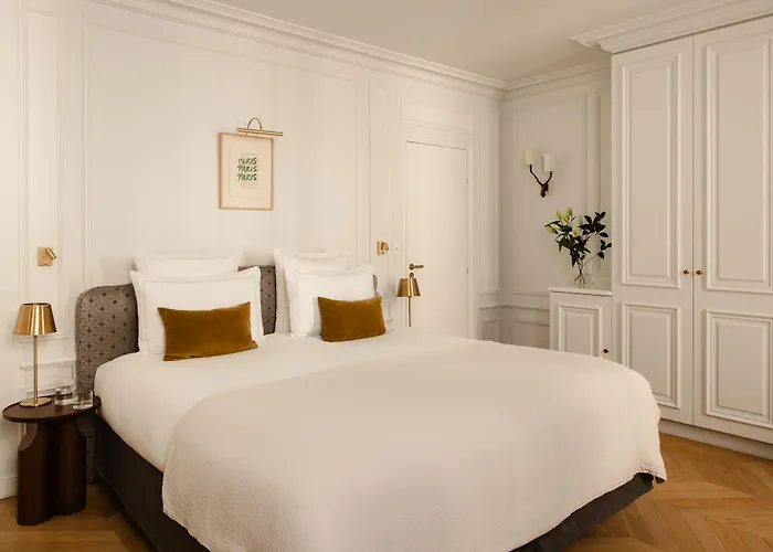 Bourgogne & Montana Hotel 4*