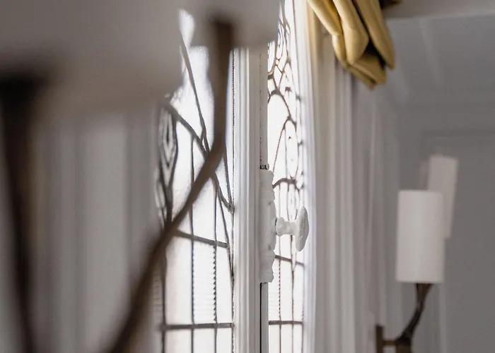 Bourgogne & Montana Hotel