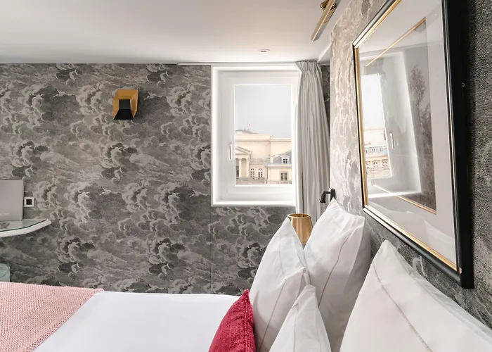 Bourgogne & Montana 4* Parijs