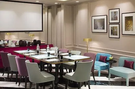 Bourgogne & Montana Hotel