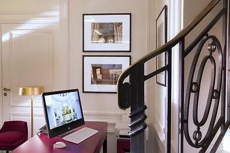 Bourgogne & Montana Hotel